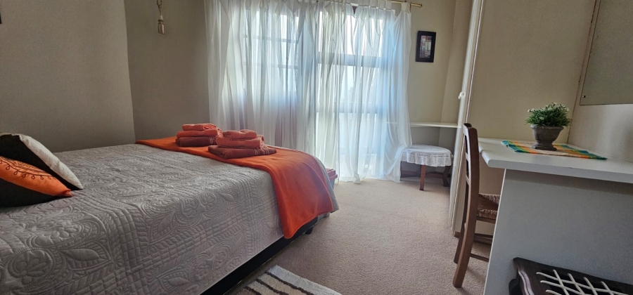 7 Bedroom Property for Sale in Middedorp Western Cape
